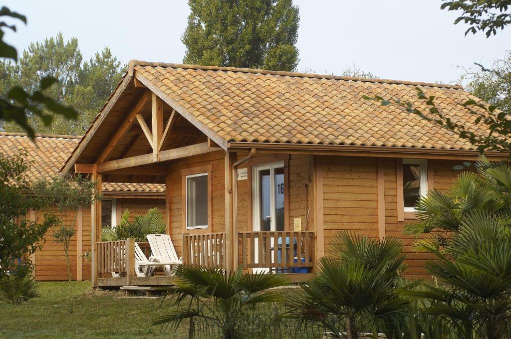 Domaine Du Roi Kysmar Hotel Villandraut Exterior photo